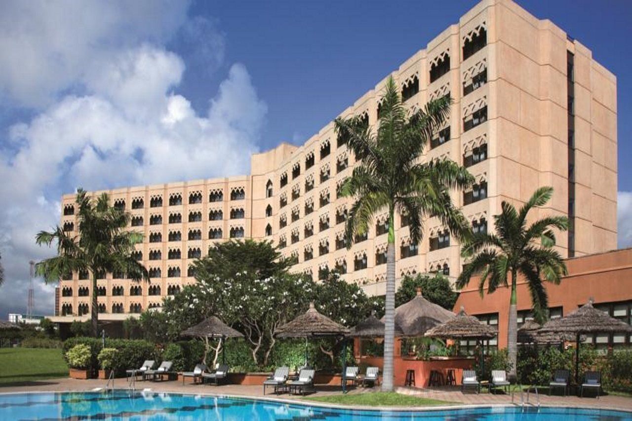 Dar Es Salaam Serena Hotel מראה חיצוני תמונה