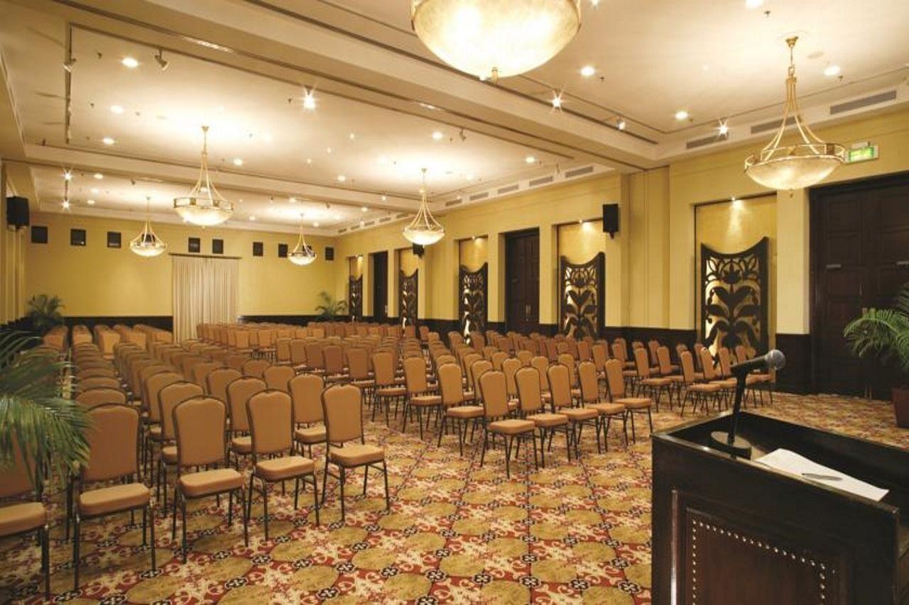 Dar Es Salaam Serena Hotel מראה חיצוני תמונה