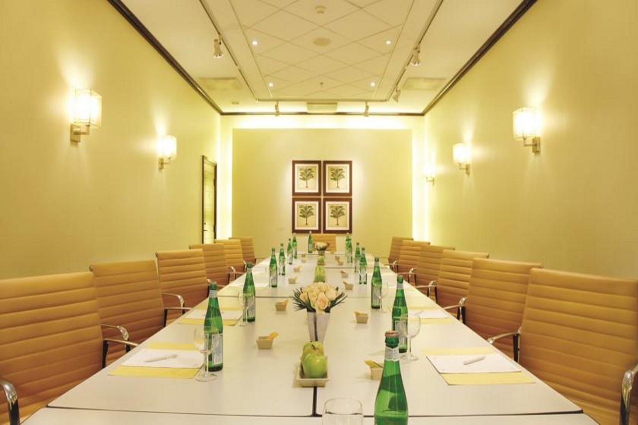 Dar Es Salaam Serena Hotel מראה חיצוני תמונה